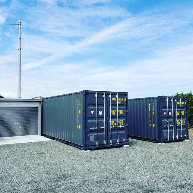 ジェットスキーやマリンスポーツの倉庫としても大活躍！コンテナジョニーにおまかせください！ (Instagram)