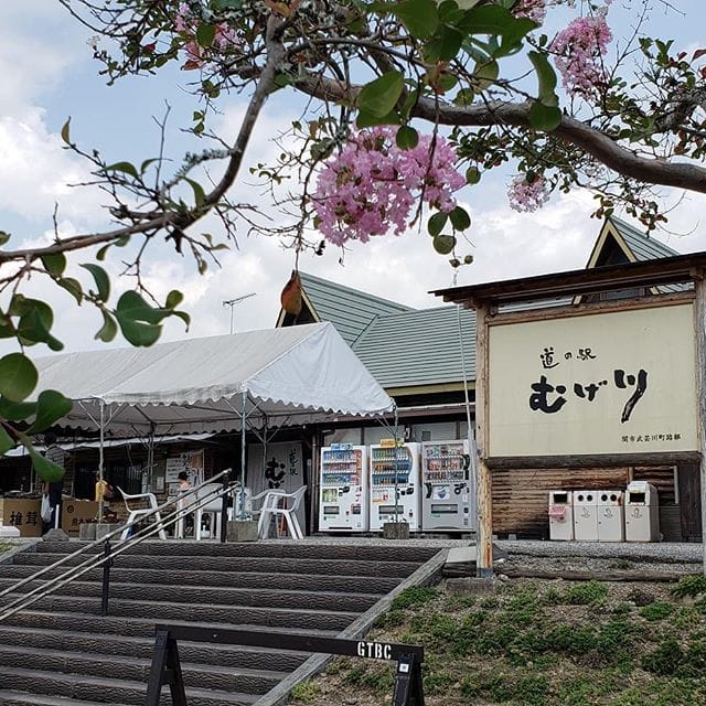 納品前の休憩です。刃物の街、岐阜県は関市にて・・ (Instagram)