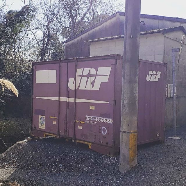 こんにちは(^^)12fJR、Dタイプの納品です！今日は愛知県豊田市でした(^^)★窓、ドア、シャッター、中をお部屋やガレージにもカスタムできます！お気軽にメールの方よりお問い合わせ下さると助かります。 (Instagram)