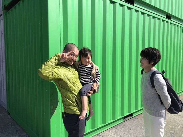 今日のお客様この後オプションのサッシをお選びになられます。コンテナの色も。新築のお住まいに・・ (Instagram)